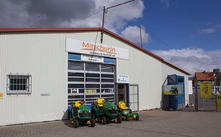 Verkaufshalle Aussenansicht